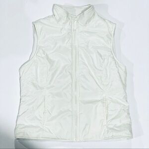 Vintage Y2K Women's White Puffer Vest M Scandi Apres Ski Winter Gorpcore
